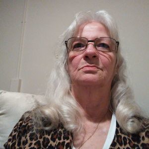 Meet your Posher, Carolyn